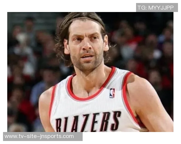 霍福德伤情确诊为右侧坐骨神经痛与老詹相似的伤病困扰