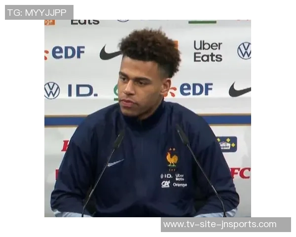 法国队医质疑巴黎队医双标行为登贝莱与杜埃处理不公引发争议